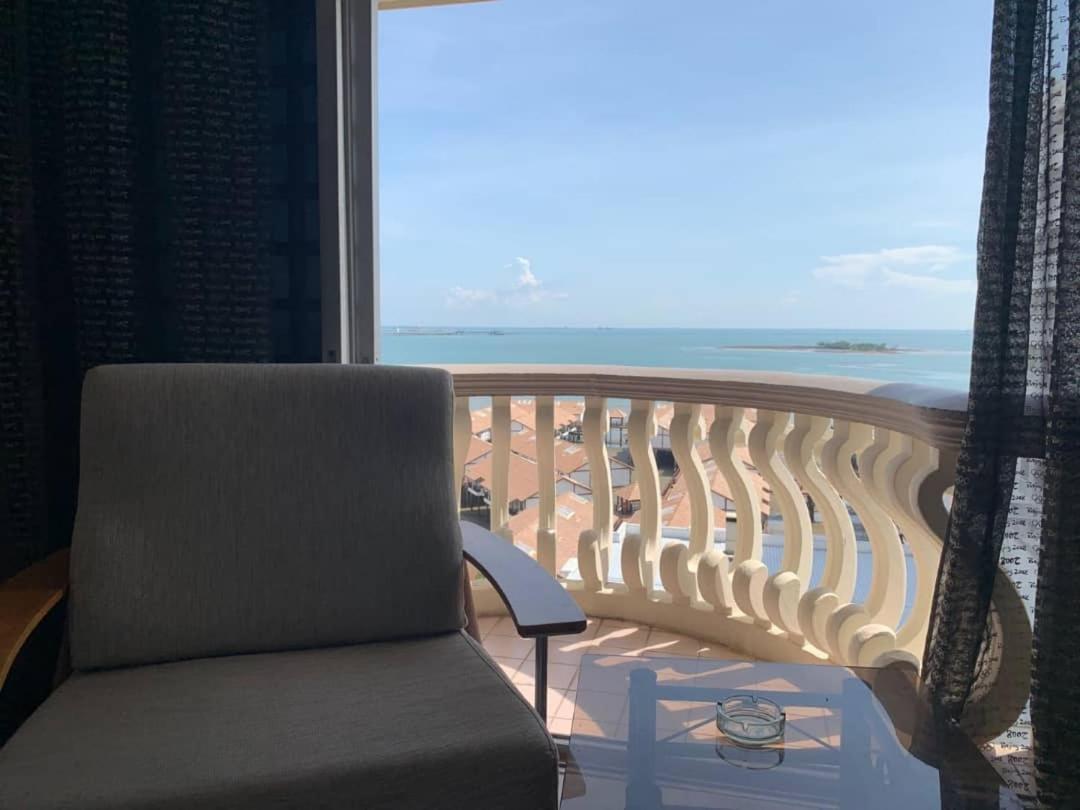 Cozy Seaview Glory Beach Resort Anc Port Dickson Exterior foto